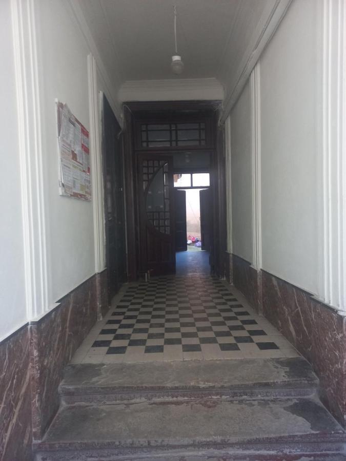 Ferienwohnung Чорно -Білий Люкс В Центрі Lemberg Exterior foto