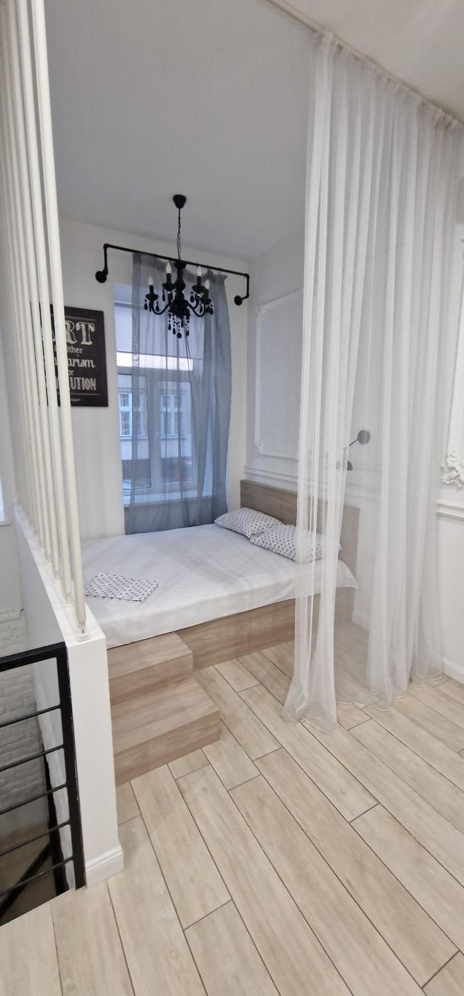 Ferienwohnung Чорно -Білий Люкс В Центрі Lemberg Exterior foto